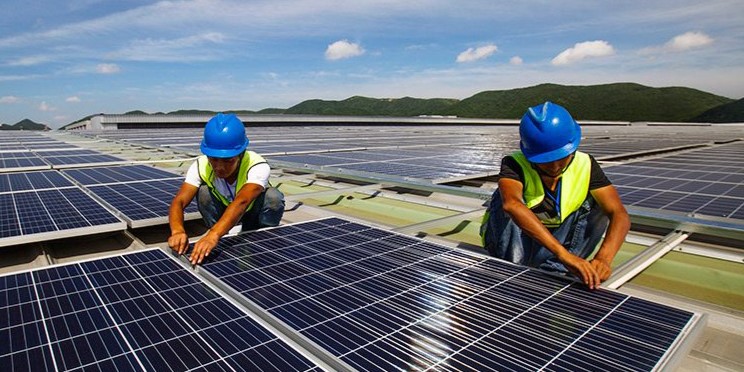 Chiny osiągają rekordowy wzrost energii słonecznej w 2023 r., dodają 216,88 GW